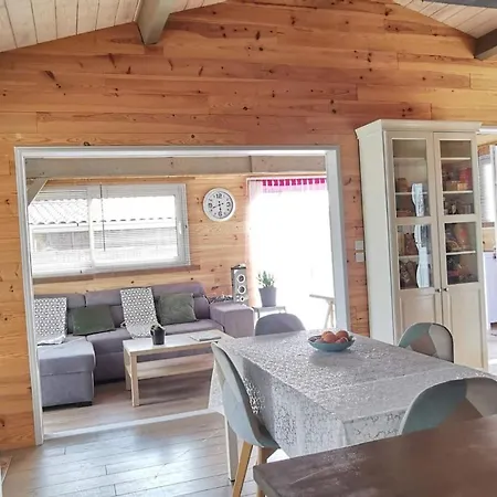 Maison & Piscine Prives,plages Ocean Et A 10 Kms Holiday home Linxe
